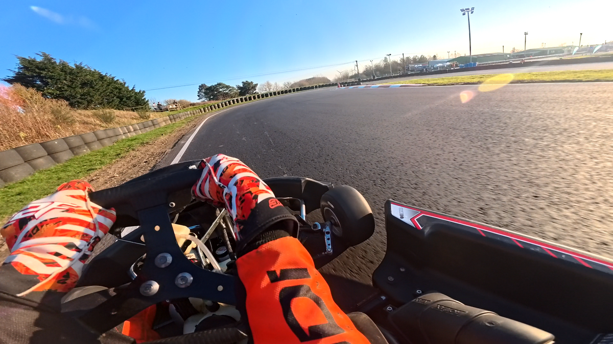 WARDEN LAW - Club100 Junior TRACK TUTORIAL